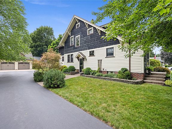 4th image of 489 Helendale Rd