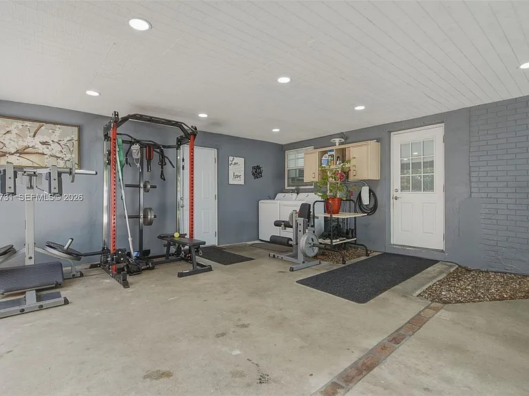 11621 NW 58th Pl — Photo 7