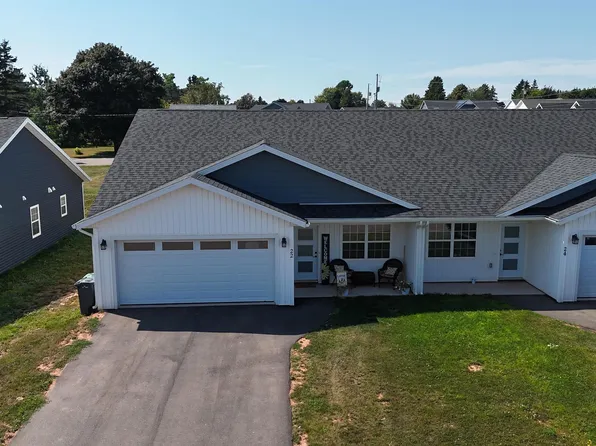26 Starlite St, Summerside, PE C1N 4J3