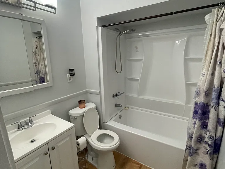 68 Traymore St #UP — Photo 6