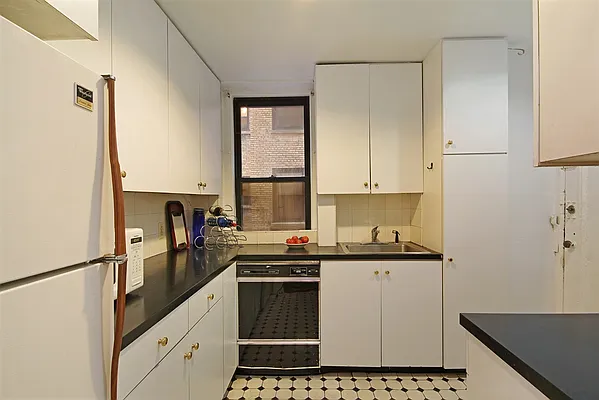 Sold by Corcoran | media 13