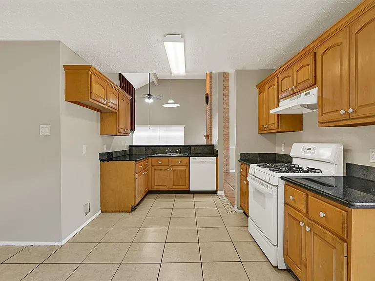 12322 Meadow Ridge Dr — Photo 11