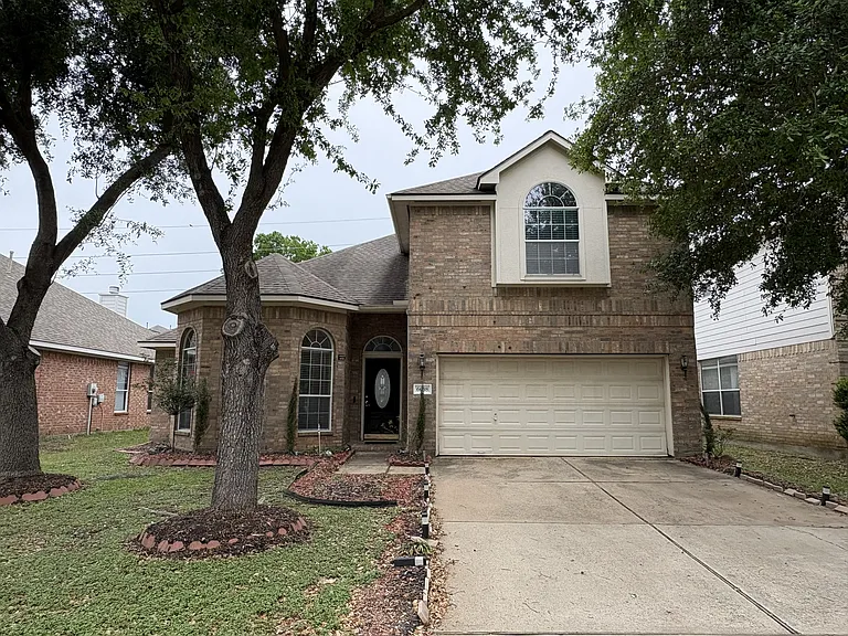 6038 Heathmoor Ln — Photo 2
