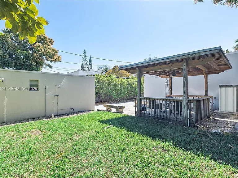 2231 SW 17th St — Photo 29
