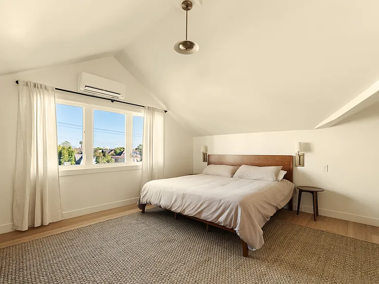 2722 S La Salle Ave #1/4 — Photo 10