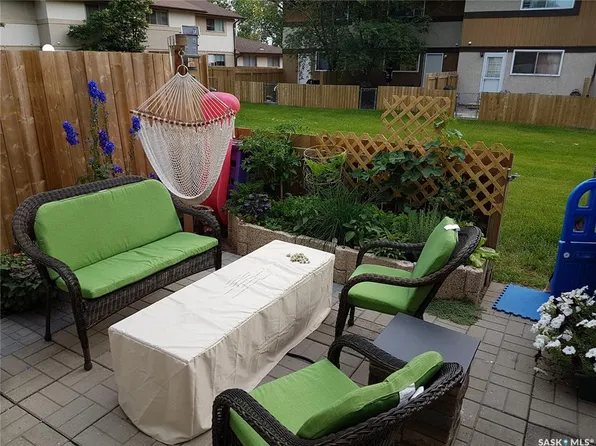 1358 BROWN STREET, Regina, SK S4N 5M3