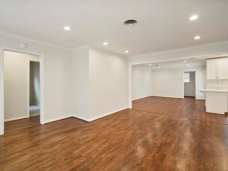 1807 Shadow Bend Dr — Photo 7