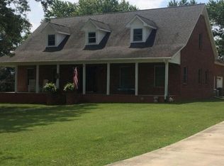 220 Golf Course Cir, Greeneville, TN 37743