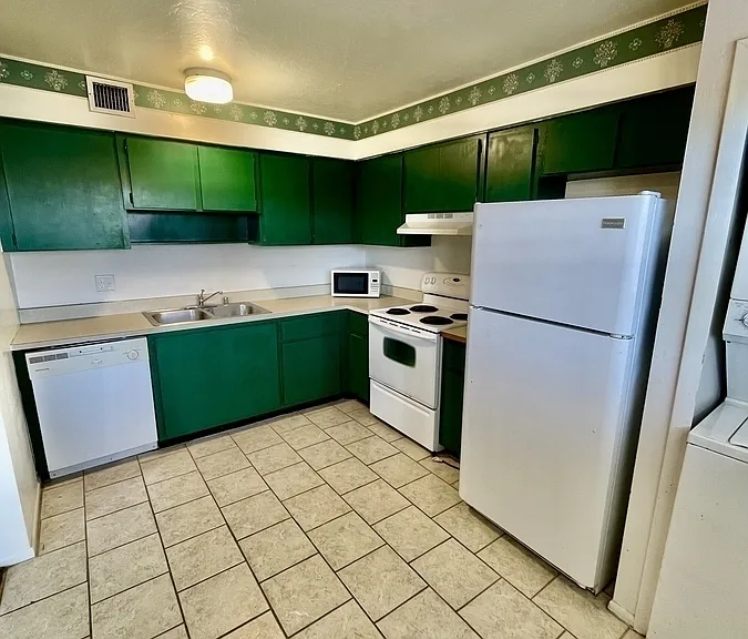 4753 Orange Grove Blvd #G8 — Photo 5