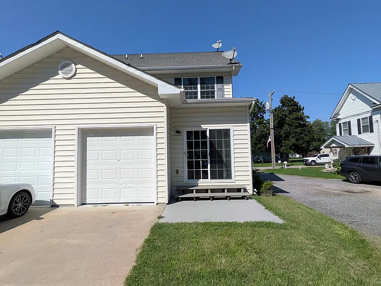 310 Del Rhodes Ave #A — Photo 4