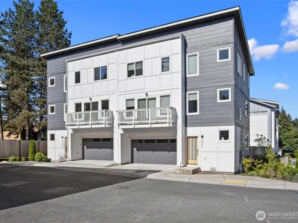 8025 177th Place NE #C101, Kenmore, WA 98028