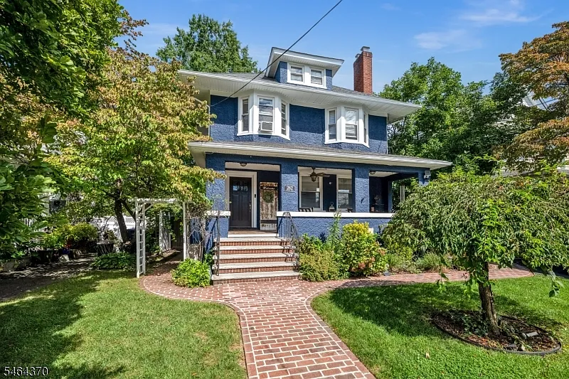 3 bed, 1.0 bath, $3,000 — Photo 1