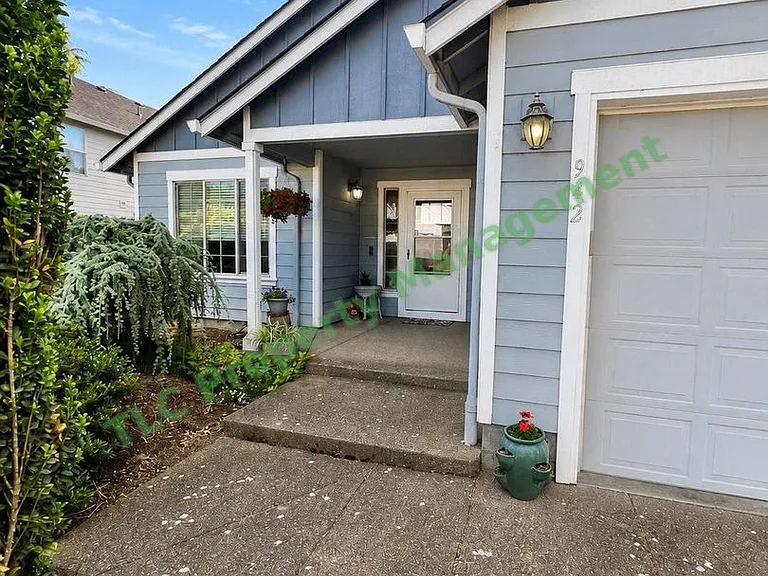 942 Salamander Rd SE — Photo 27
