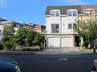 14-36 Waters Edge Dr, Bayside, NY 11360