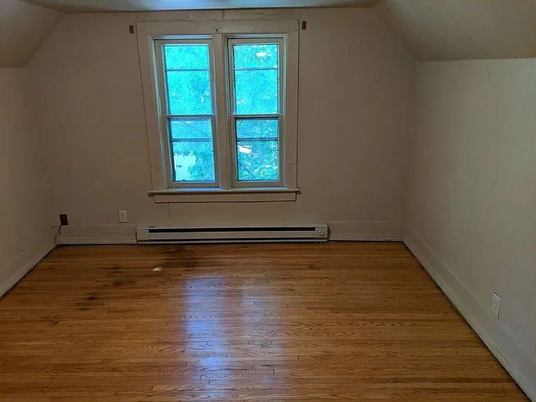 714 Jackson St — Photo 11