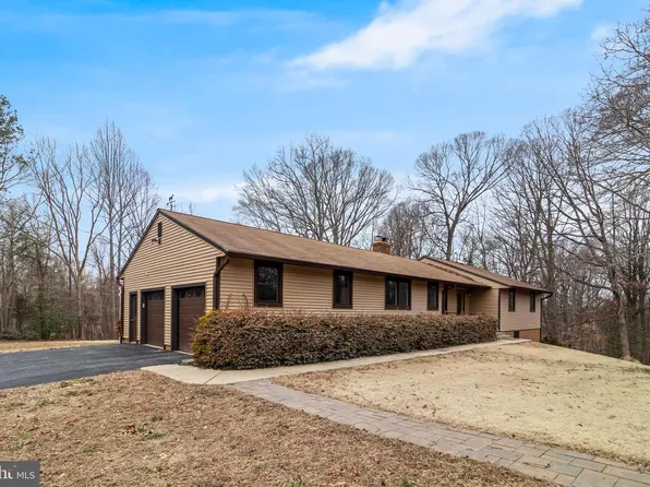 1520 Stinnett Rd, Huntingtown, MD 20639