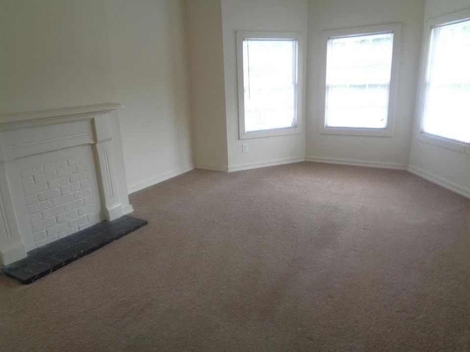 1st image of 2211 3rd Ave #A