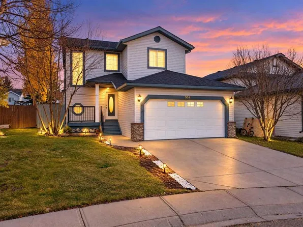 364 N Woodside Cir NW, Airdrie, AB T4B 2J8