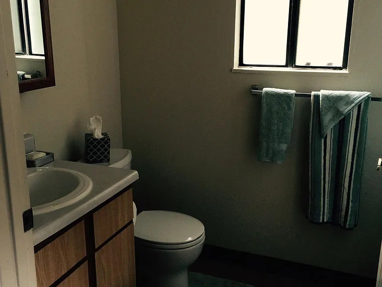 Redwood Apartments — Photo 6