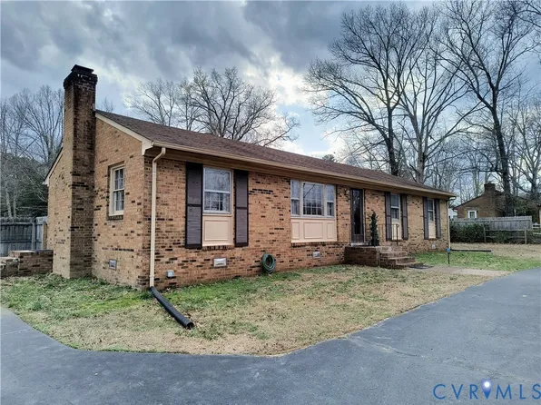 9913 Graves Rd, South Chesterfield, VA 23803