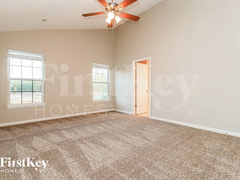 168 Jupiter Ln — Photo 8