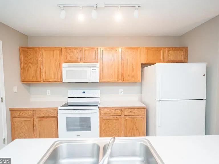 15751 Fjord Ave — Photo 14