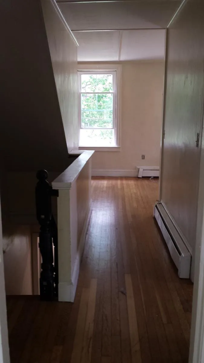 Hallway - 431 High St #2L