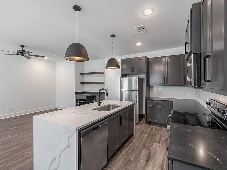 1531 Pine Ridge Dr — Photo 3