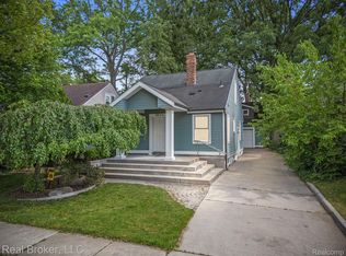 1574 Cole St, Birmingham, MI 48009
