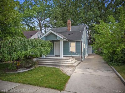 1574 Cole St, Birmingham, MI, 48009