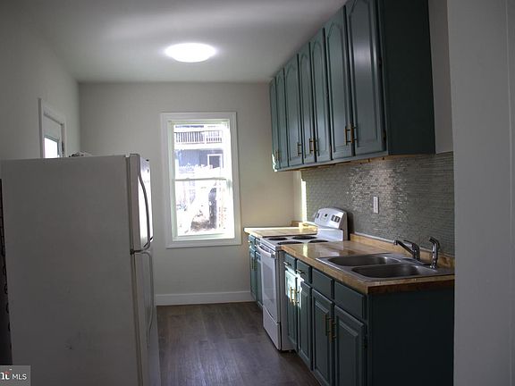 5th image of 159-161 W 4th St