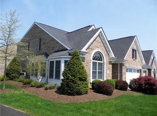 7020 Berringer Ct, Coraopolis, PA