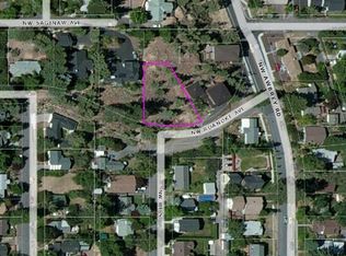 338 NW Roanoke Ave, Bend, OR 97703