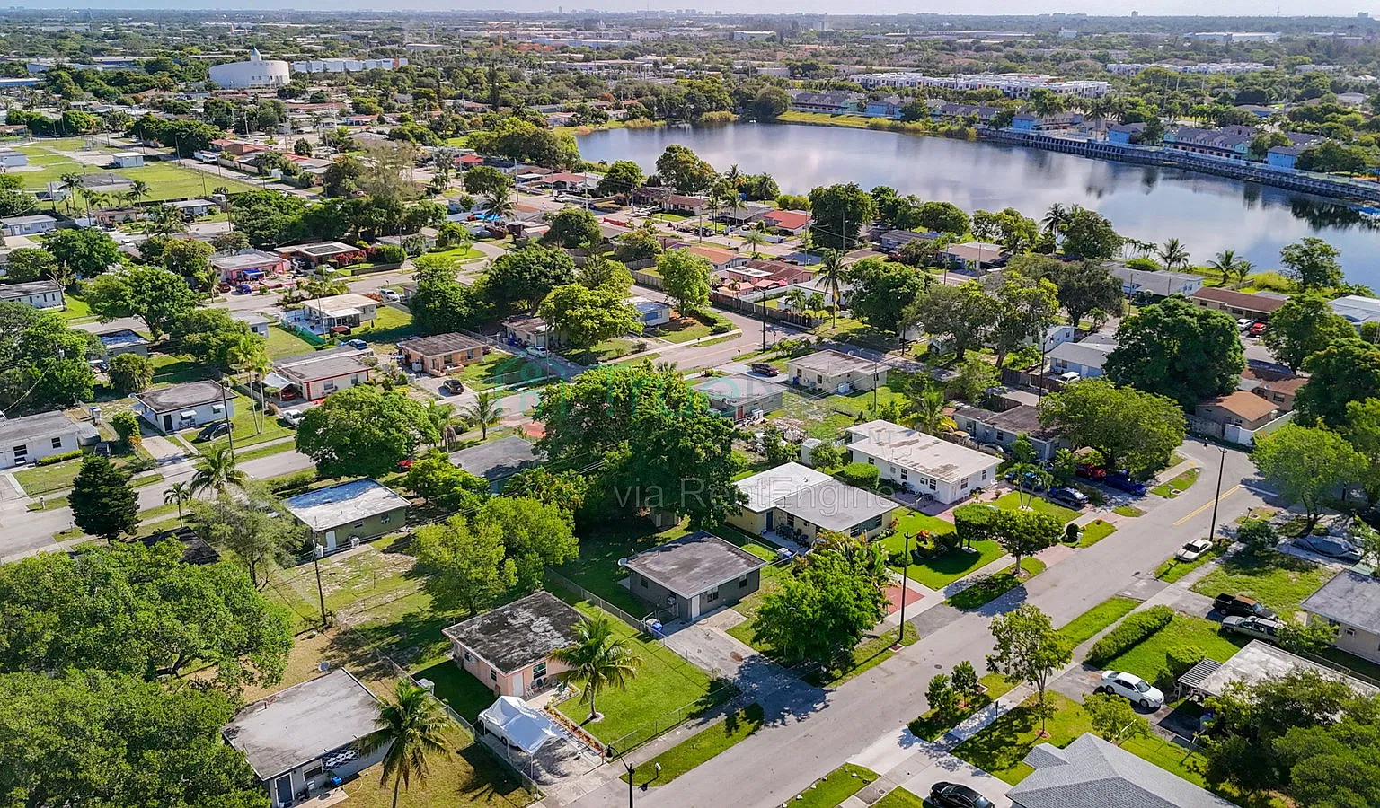 2 bed, 1.0 bath, $1,900 — Photo 4
