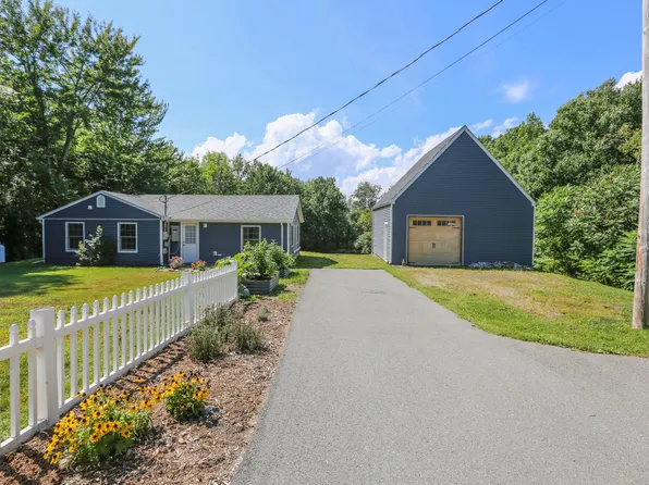 26 Monroe Road, Searsport, ME 04974