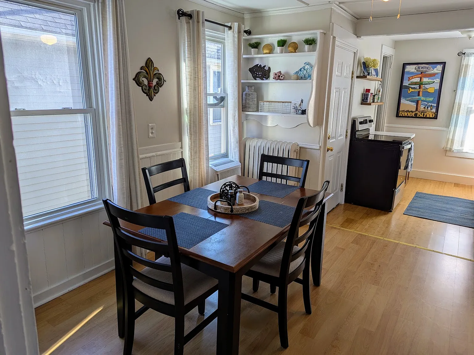 4 bed, 1108 sqft, $3,500 — Photo 3