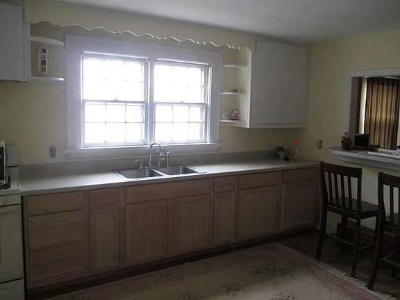 3rd image of 1517 South St