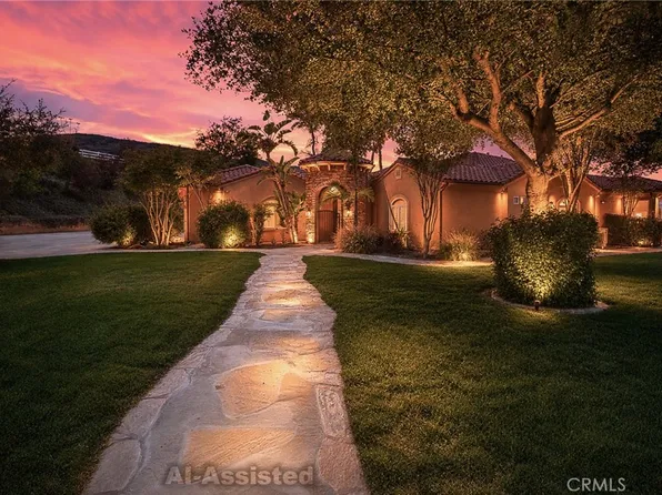 9609 Equestrian Dr, Riverside, CA 92503