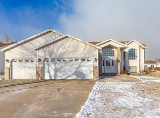 3541 45th Ave S, Fargo, ND 58104