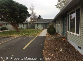 1331-1333 NE 238th Dr, Wood Village, OR 97060