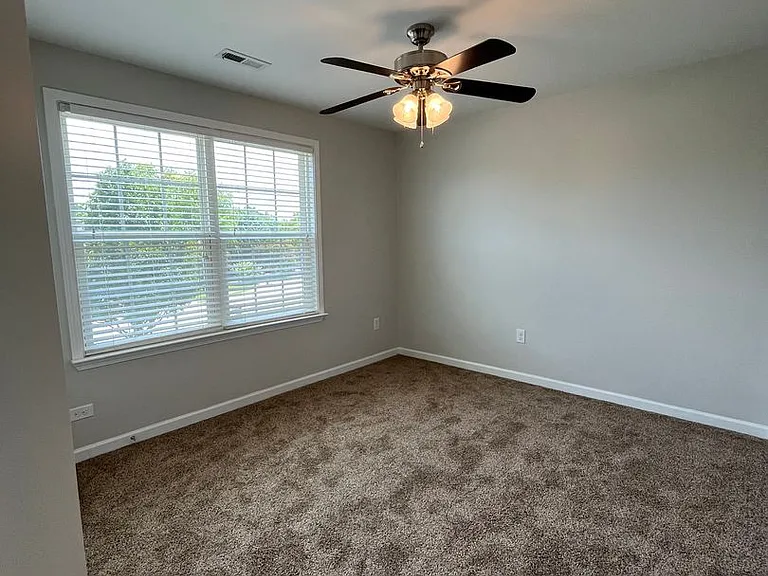 311 Glenlea Ln — Photo 12