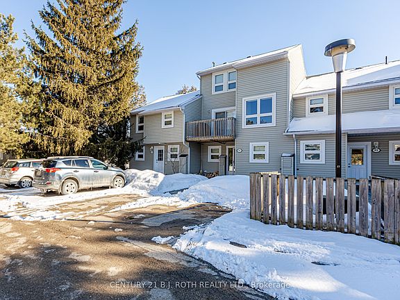 3rd image of 127 Alfred St W #90