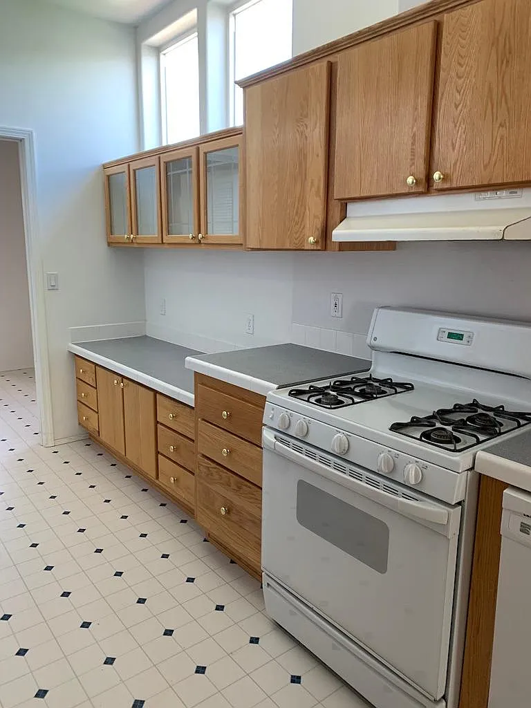 7807 County Road 150 — Photo 3