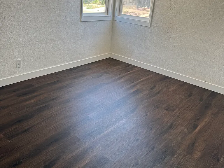 1719 Morrison Ave — Photo 5