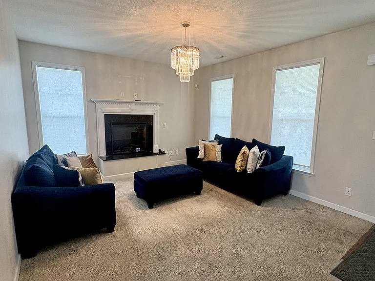 604 Drummond Grove Ln — Photo 14