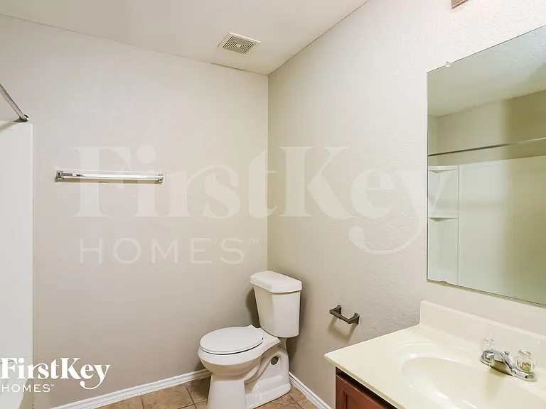 8902 Preserve Trl — Photo 17