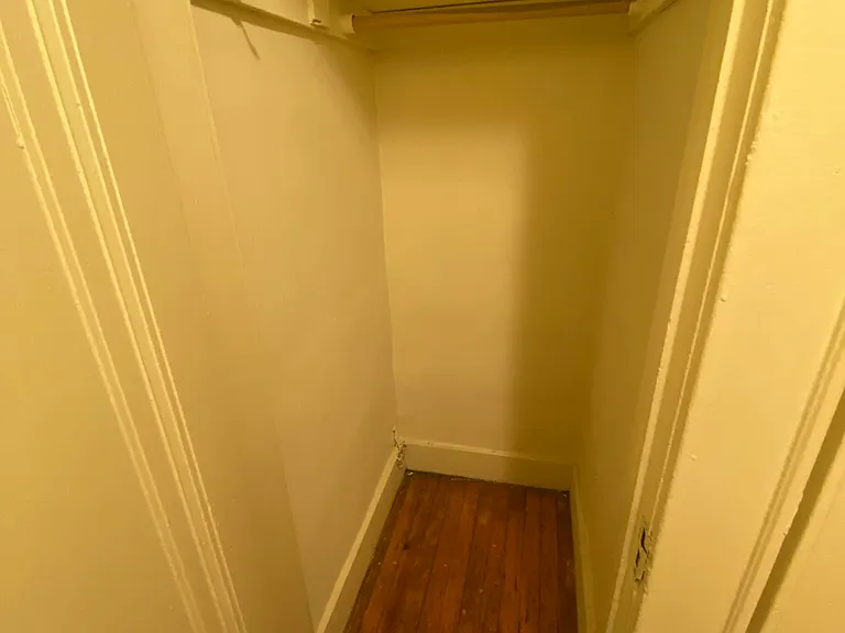 Chestnut St — Photo 20