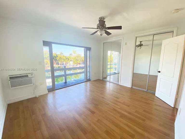 2185 NE 123rd St #204 — Photo 7