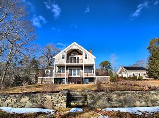 201 Center Hill Rd, Plymouth, MA 02360