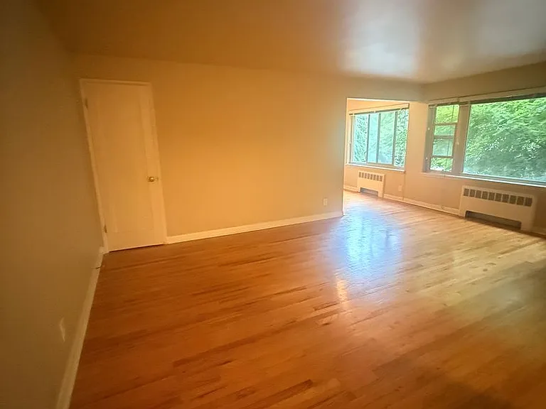 The Summit Apartments — Photo 1